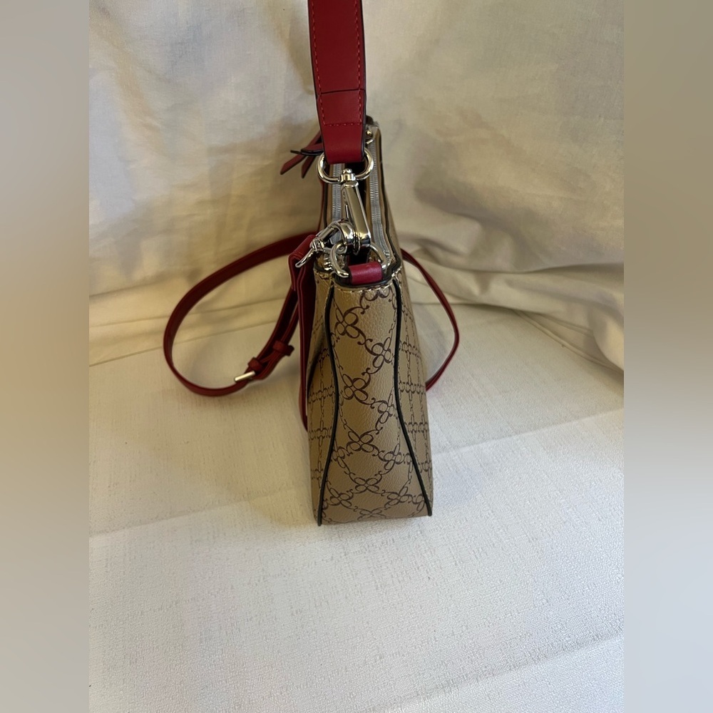 Nine West Bag with adjustable crossbody strap - Picture 8 of 11